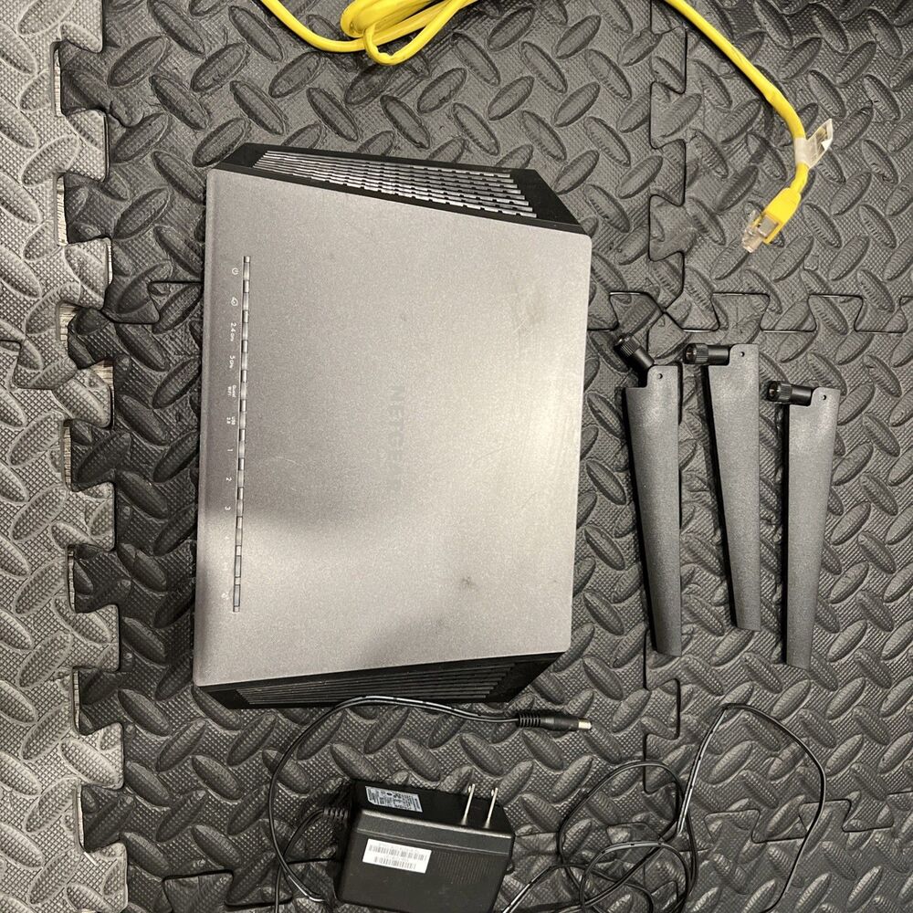 NETGEAR Nighthawk AC1900 Dual Band WiFi Router R6900P-100NAS Stream Multi Device - Picture 3 of 5
